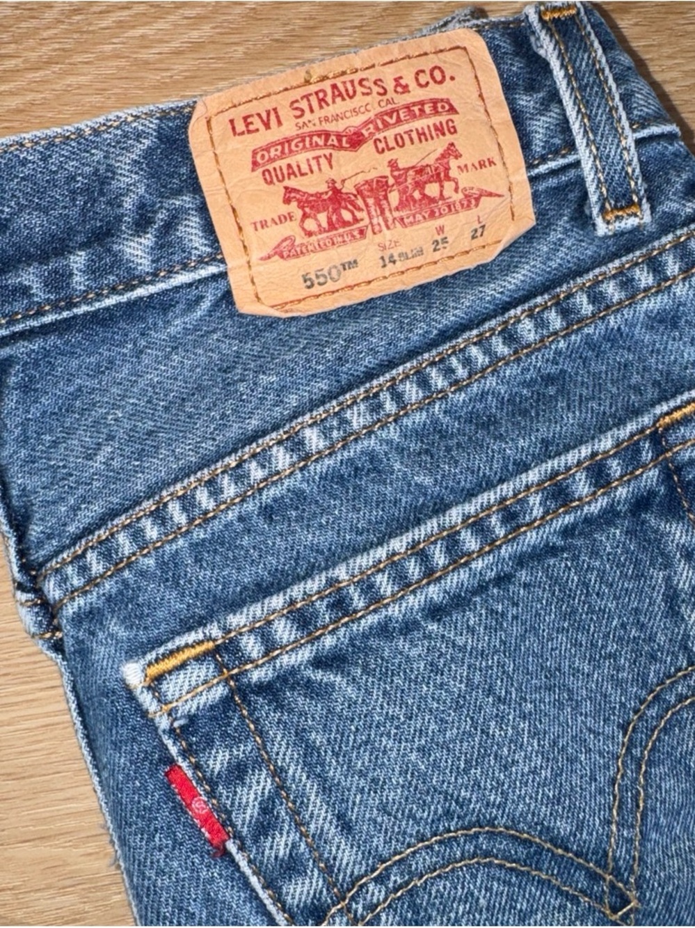 Vintage Levi’s 550 Frayed Hem Jeans, W-25, L-27, no flaws
